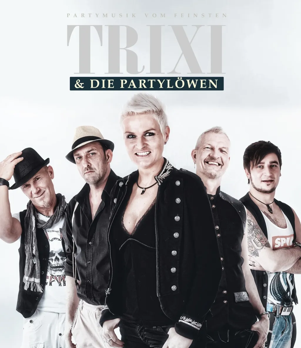 Bandfoto Trixi und die Partylöwen: fünf Musiker in dunkler Kleidung vor hellem Hintergrund